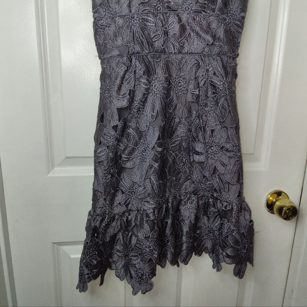 SAYLOR Alayna Lace Dress in Shark Size XS - Picture 7 of 16